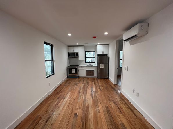 214 Beach 92 St #2B