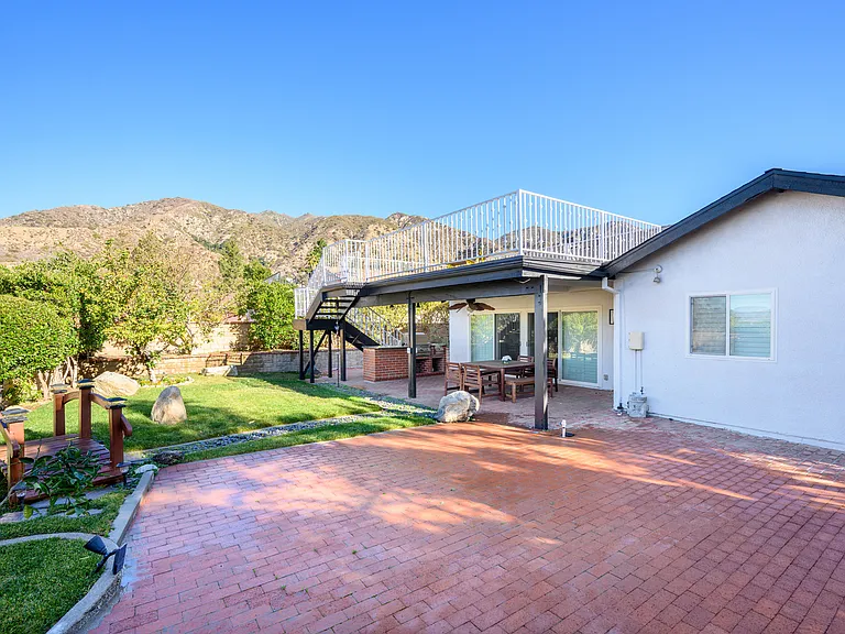 13945 Breger Ave — Photo 31