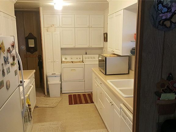 2nd image of 3211 S 183rd St