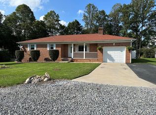 132 Knottingham Village Rd, Fayetteville, WV 25840