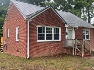 1424 Washington Ave, South Boston, VA 24592