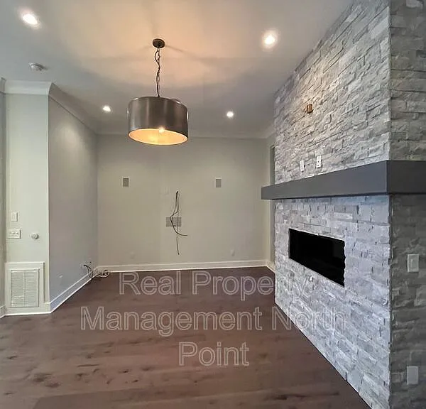 111 Birch St — Photo 11