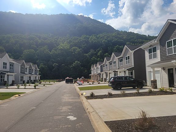 3rd image of 50 Clear Creek Ln