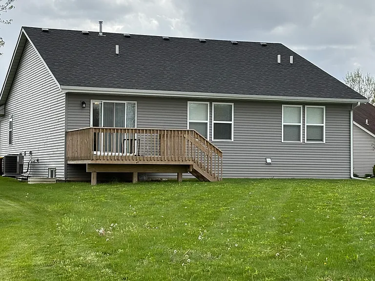 7454 Eden Close — Photo 2