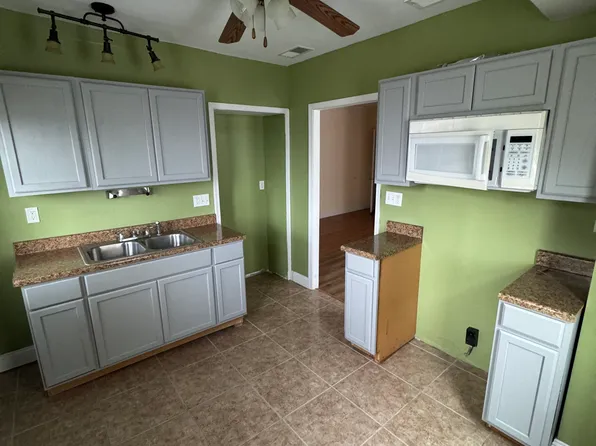 302-304 S Irving Ave, Scranton, PA