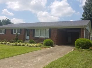 658 Pleasant Hill Dr, Harrodsburg, KY 40330