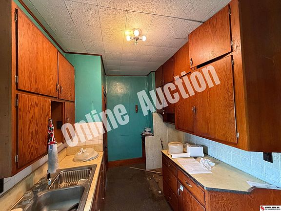 5th image of 313 N County Rd