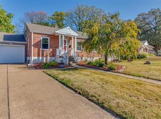 10113 Saint Katherine Ln, Saint Ann, MO 63074
