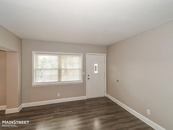 4th image of 13360 Gillespie Ave