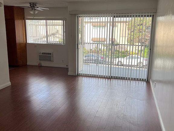 3rd image of 13824 Christine Dr APT 5