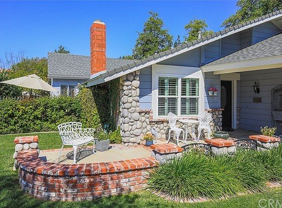 2nd image of 19539 Vista Hermosa Dr