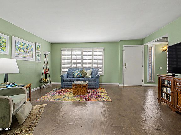 3rd image of 6425 W MISSION Lane