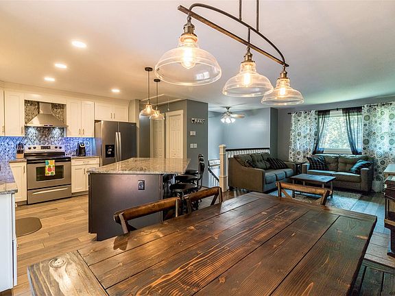 4th image of 32 San Martin Dr
