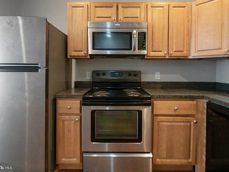 1940 N Gratz St #1 — Photo 7