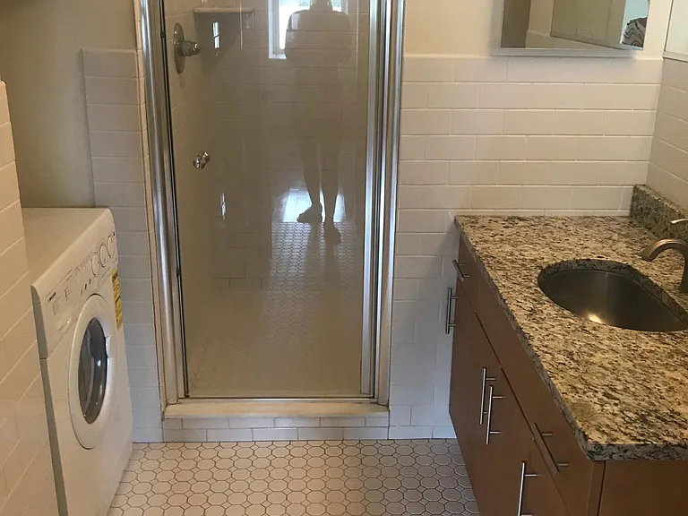 4258 Main St #6 — Photo 6