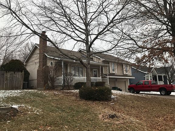 3rd image of 604 NE Bristol Dr