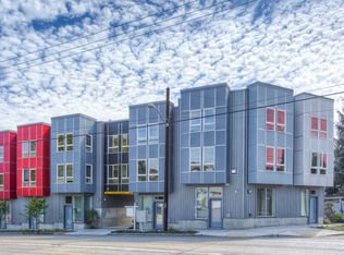 4828 Green Lake Way N, Seattle, WA 98103