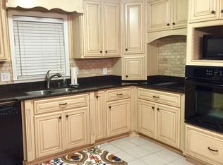 2406 Park Ln, Valdosta, GA 31602