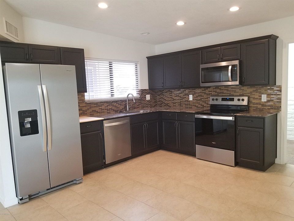 1st image of 2960 W Tania Pl