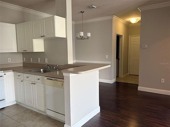 5th image of 3325 S KIRKMAN ROAD #423