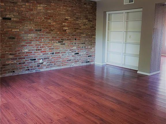 5th image of 3317 Brookhollow Ct