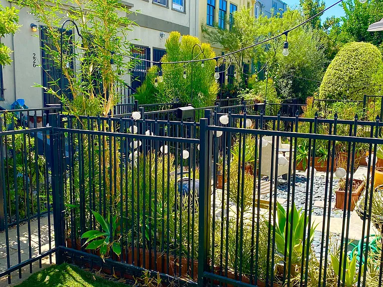 Neighborhood/ Outside Patio