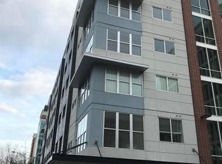 100 E Washington St APT 71, Greenville, SC 29601