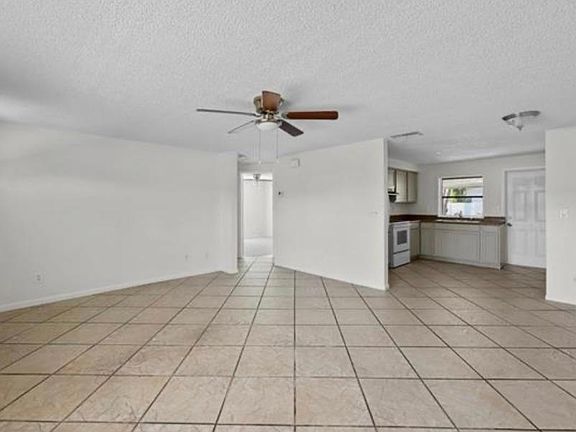 5th image of 781 95th Ave N #781