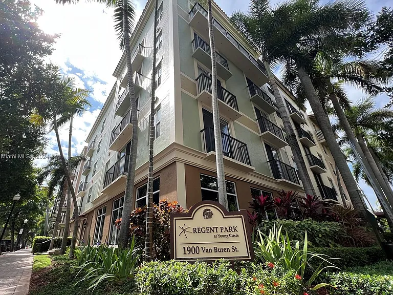 500 Three Islands Blvd #520 — Photo 8