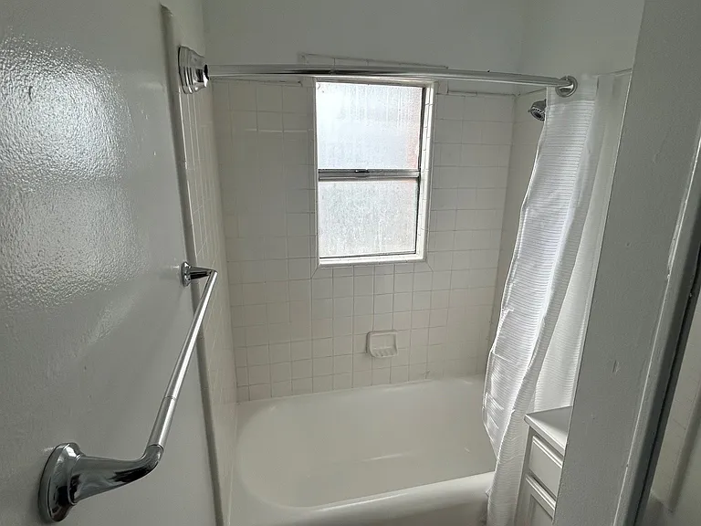 318 N. Mariposa Ave. — Photo 12