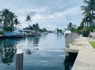 2801 NE 23rd Ct, Pompano Beach, FL 33062