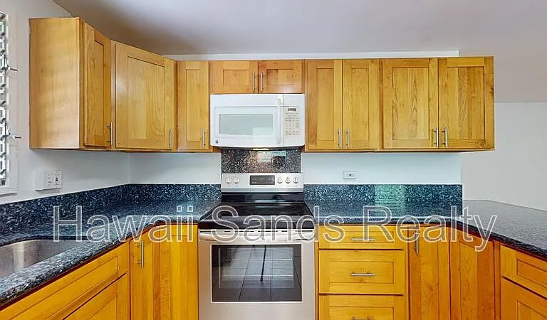 2963 Koali Rd #B — Photo 4