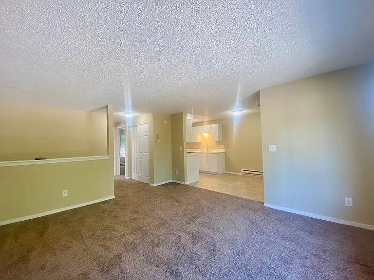 Lincoln Ave Apartments LLC — Photo 4