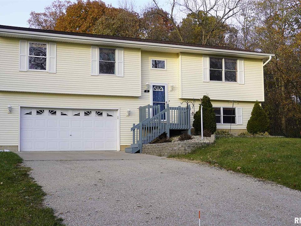 1st image of 16 Scarborough Dr