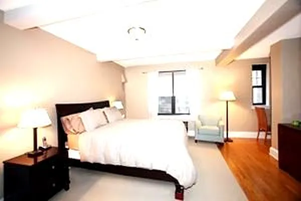 Sold by Douglas Elliman | media 15