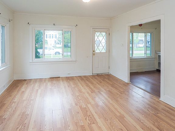 511 Center-103