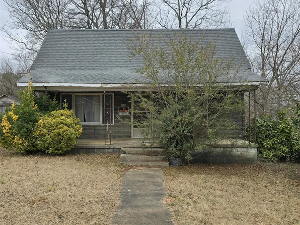 214 W Ohio Ave, Bessemer City, NC 28016