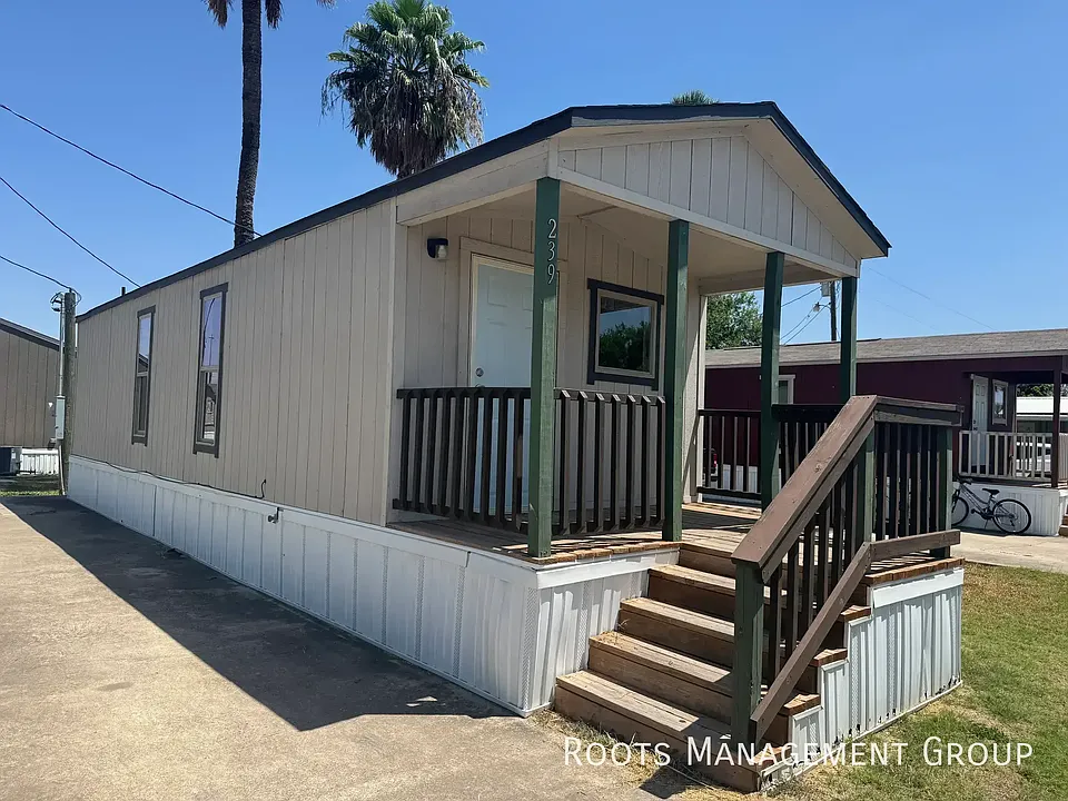 3707 E US Business #83-239-239
