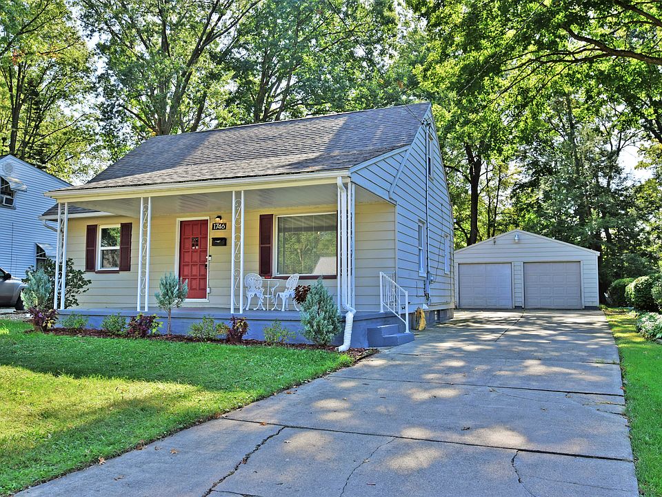 1st image of 1746 Beechwood St NE