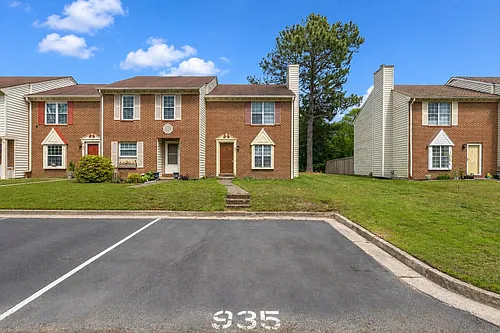 935 Still Harbor Cir Photo 1