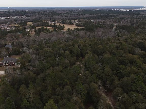 2nd image of 2100 S Lake Parkway