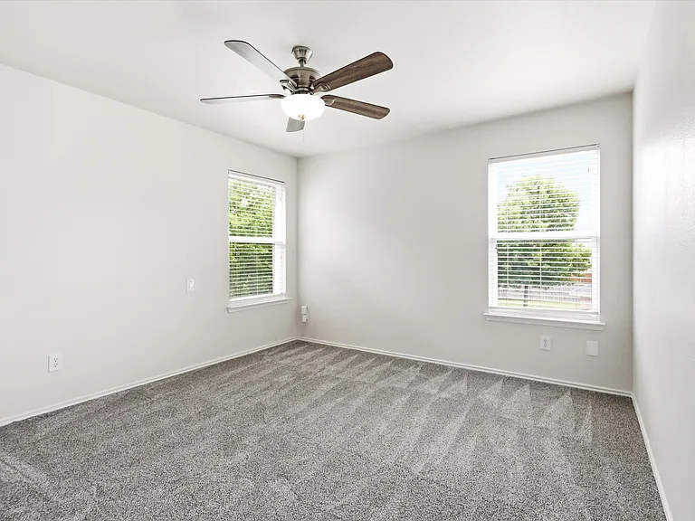 1356 N Cozumel St — Photo 14