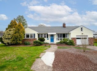 211 Williams St, Cumberland, RI 02864