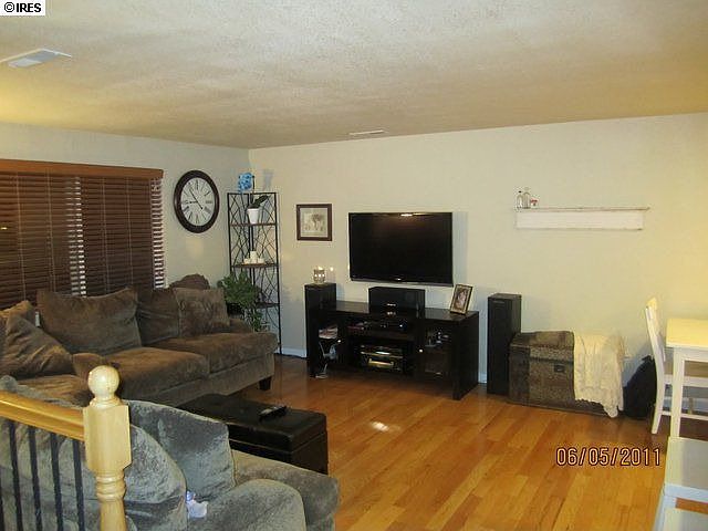 2nd image of 1316 S Bross Ln