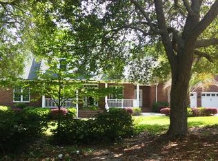 7 Fairway Dr, Manning, SC 29102