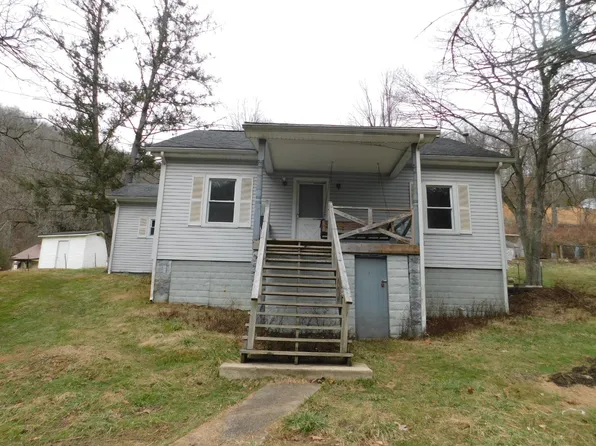 1917 Minden Rd, Oak Hill, WV 25901