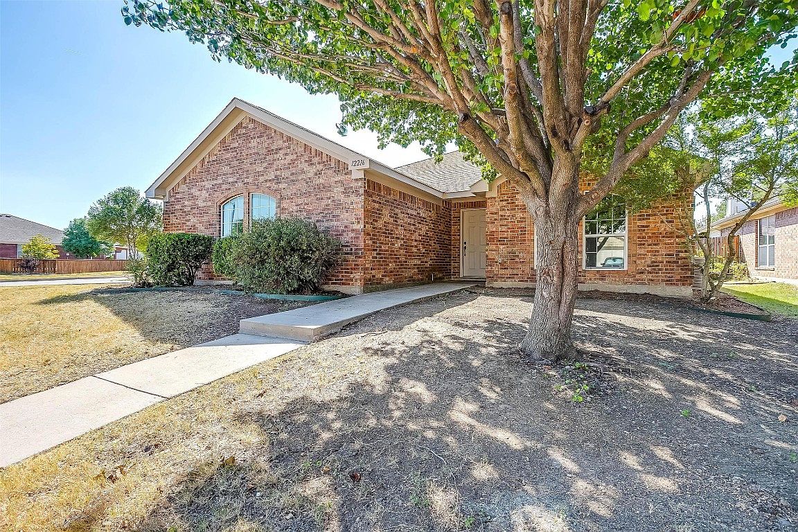 12216 Silvermist Trl, Burleson, TX 76028 Zillow
