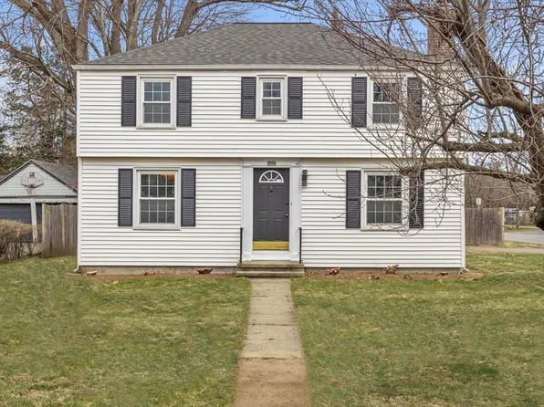 769 Allen St, Springfield, MA 01118