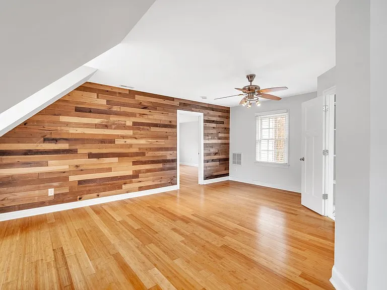 1210 Mendenhall Ct — Photo 25
