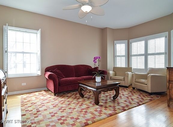 2nd image of 163 N Larch Ave